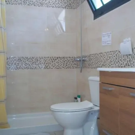 Apartment Puerto Del Carmen Sleeps 4 Pool Wifi *
