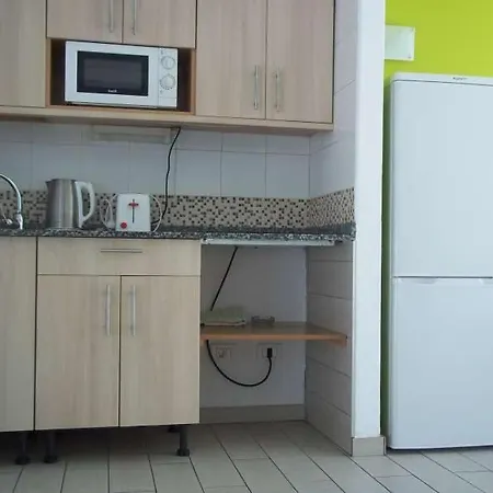 Puerto Del Carmen Sleeps 4 Pool Wifi شقة بويرتو ذيل كارمين