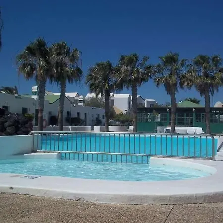 Apartment Puerto Del Carmen Sleeps 4 Pool Wifi